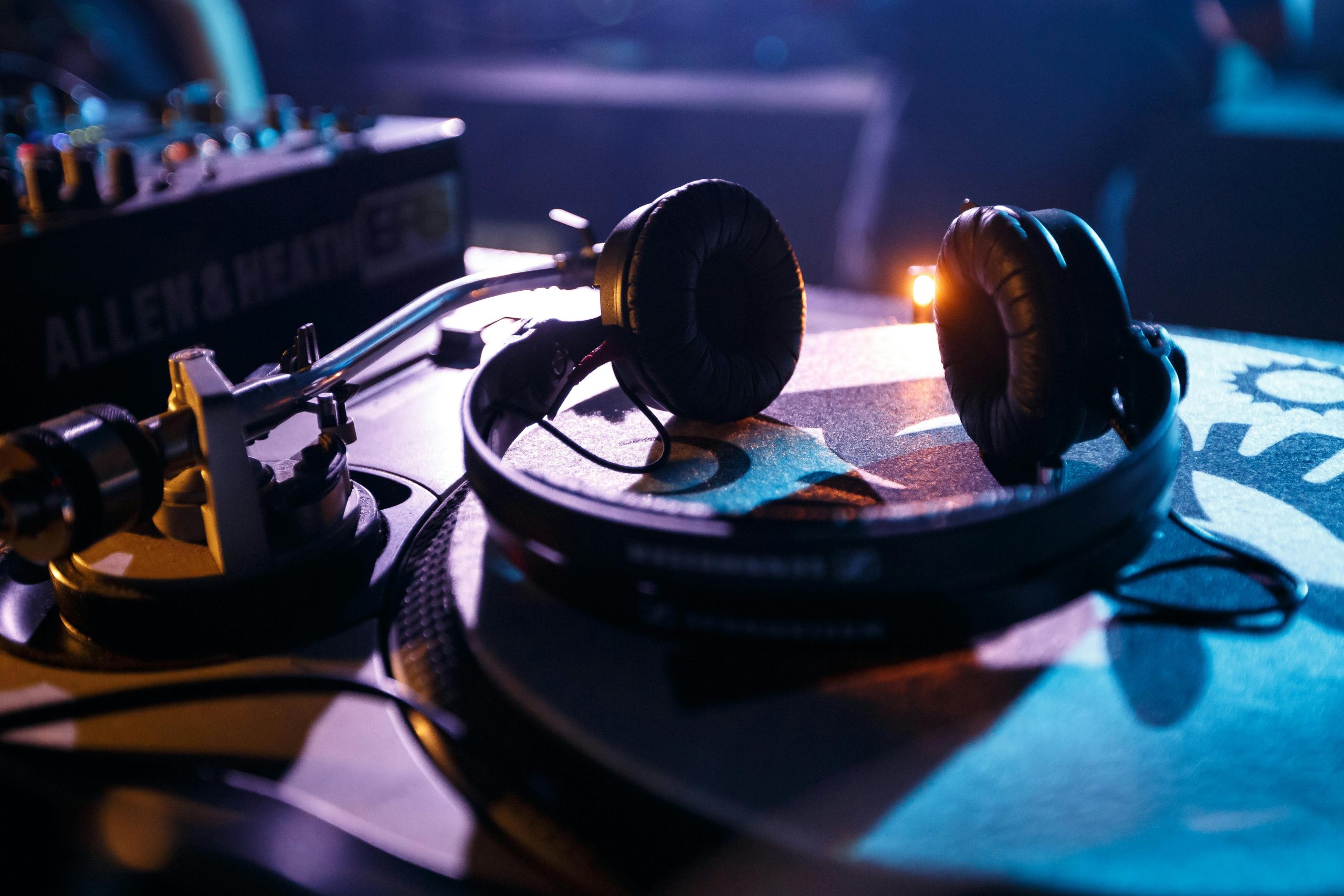 sennheiser momentum 4